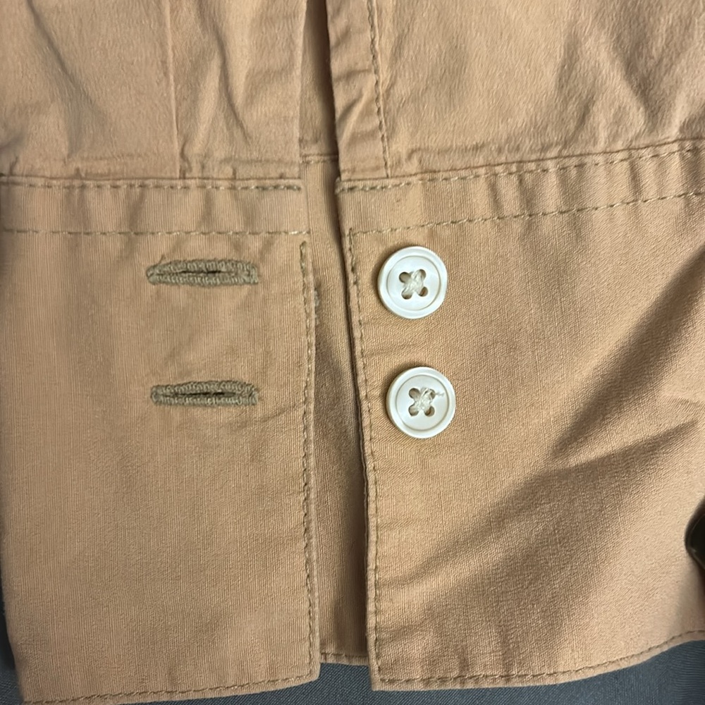 Button up blouse - Picture 3 of 3